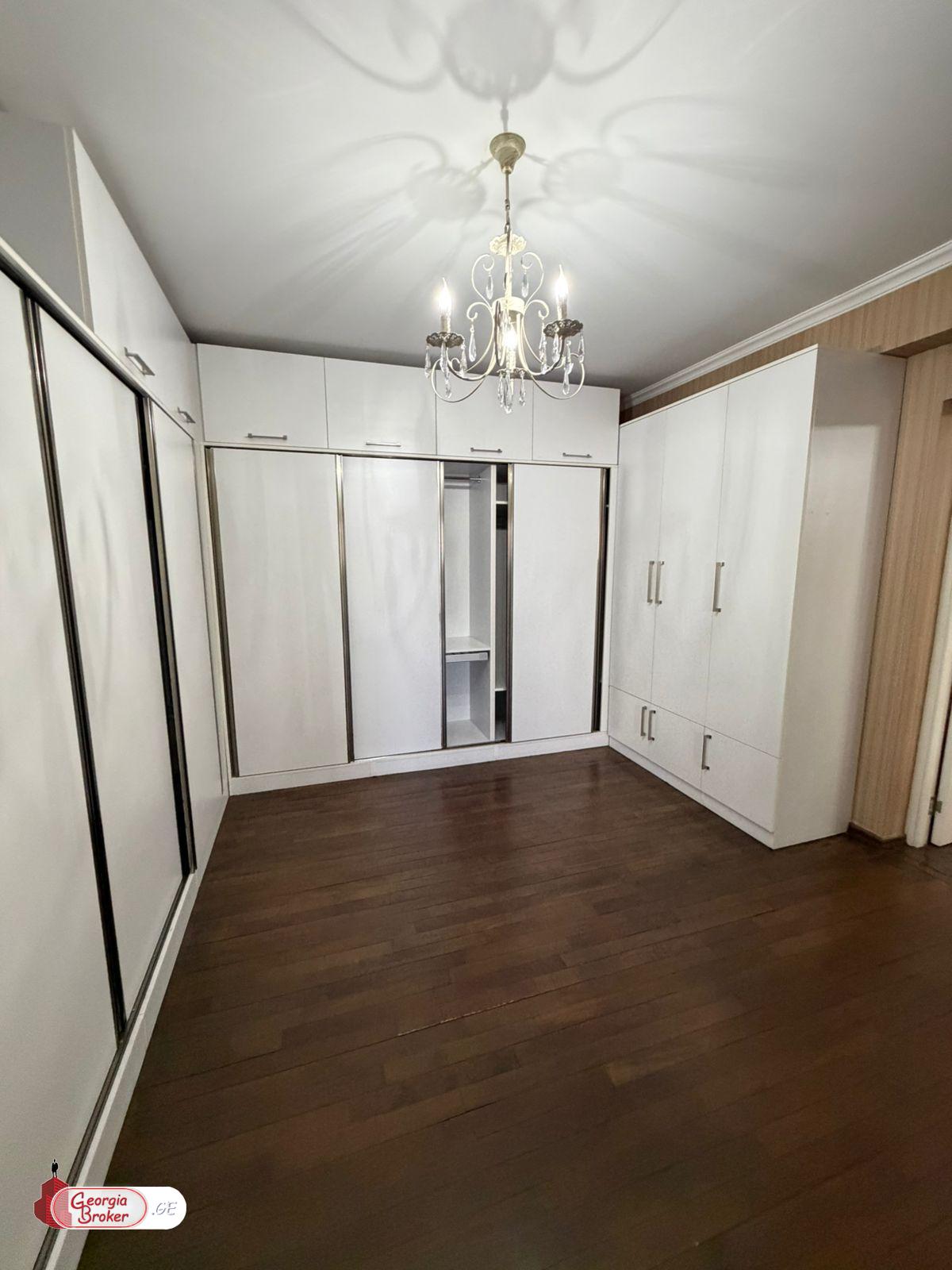 nearly repaired 9-room house for sale